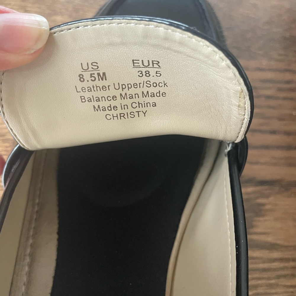 Sam Edelman Black Loafers with Gold Detail - Picture 3 of 5